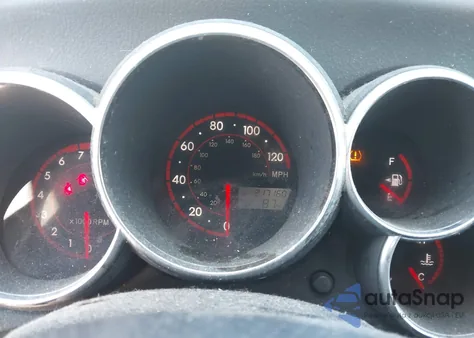 2008 Pontiac Vibe z USA, uszkodzony, nr VIN 5Y2SL67848Z400617